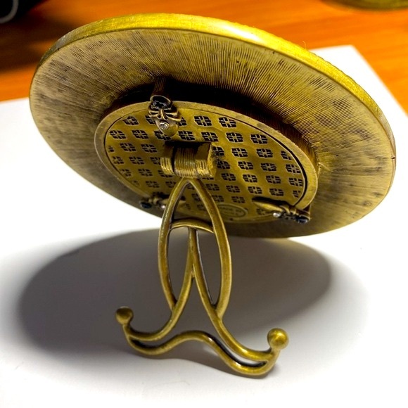 Vintage Collette et Cie Frog Frame holds 2" x 2" photo - Picture 5 of 5